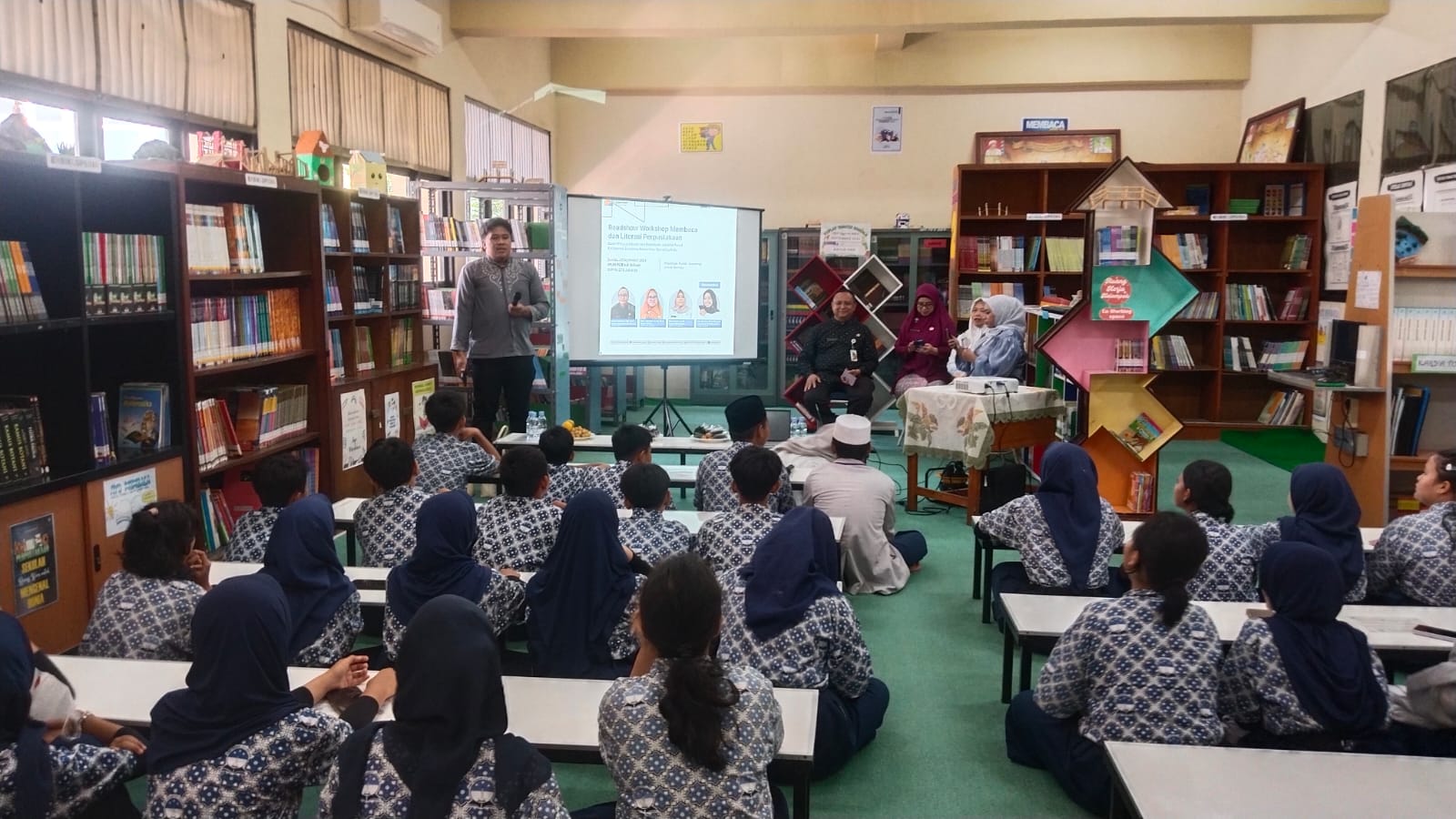 Roadshow Workshop Membaca Dan Literasi Perpustakaan Di SMPN 273 Jakarta